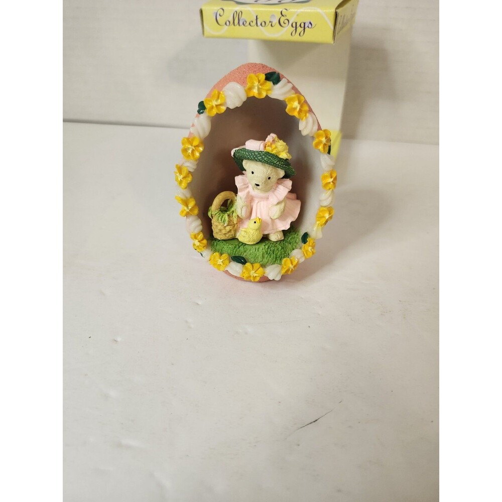 1993 Muffy Vanderbear Collection- Egg Painting Collector Egg